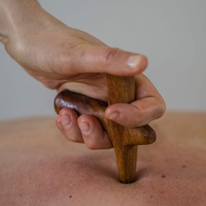 weichteiltechniken-therapie_physio-koerperschwung_700x700px